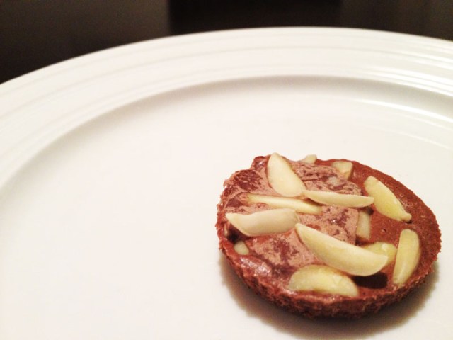 cocoa crack with nuts