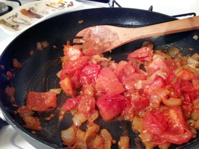 tomato relish - cook til soft